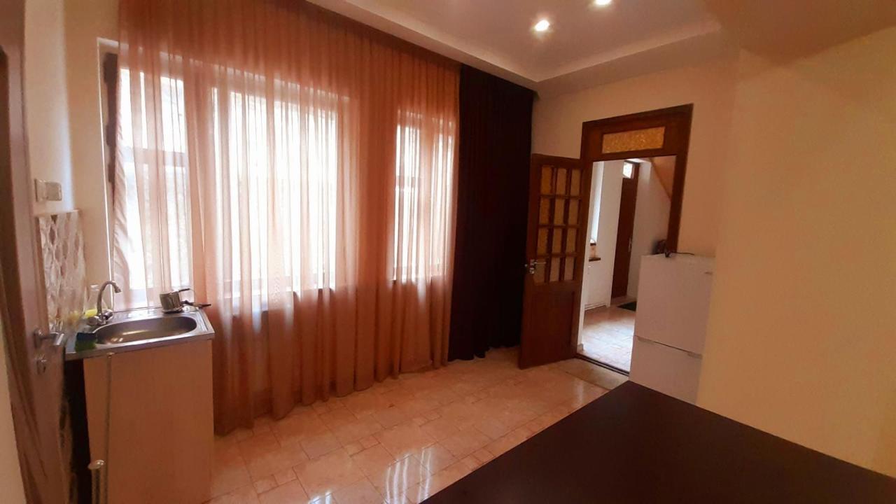 Hotel Dilijan Old Center Екстер'єр фото