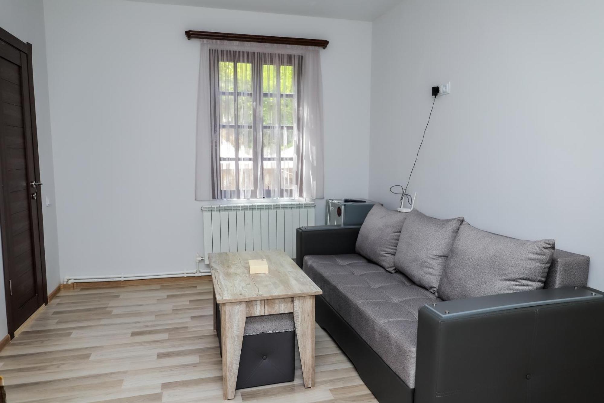 Hotel Dilijan Old Center Екстер'єр фото